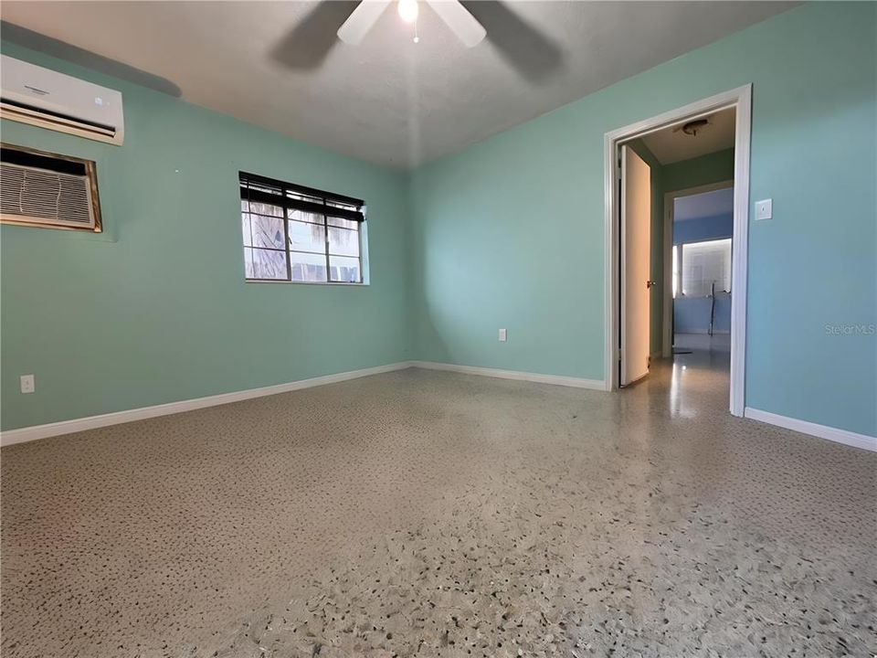 En Venta: $425,000 (0 camas, 0 baños, 1156 Pies cuadrados)