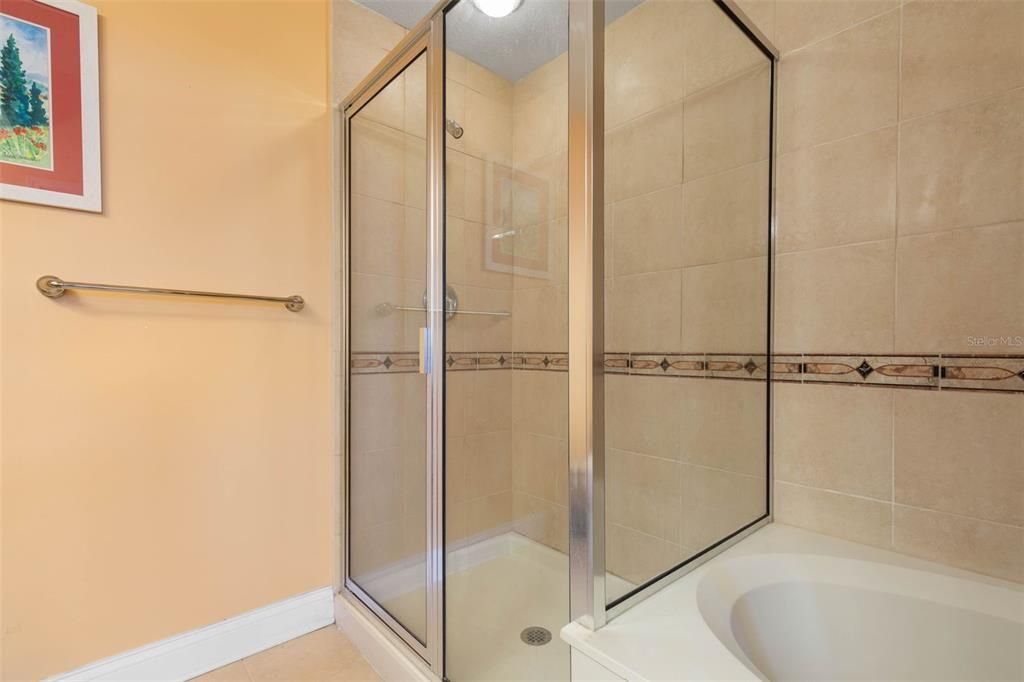 На продажу: $599,000 (3 спален, 3 ванн, 1676 Квадратных фут)