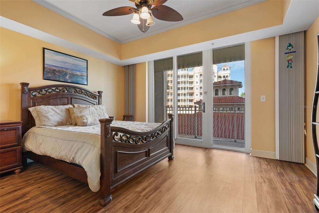 На продажу: $599,000 (3 спален, 3 ванн, 1676 Квадратных фут)