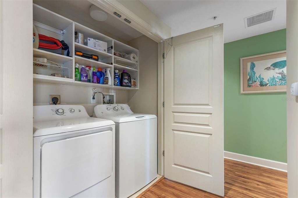 На продажу: $599,000 (3 спален, 3 ванн, 1676 Квадратных фут)