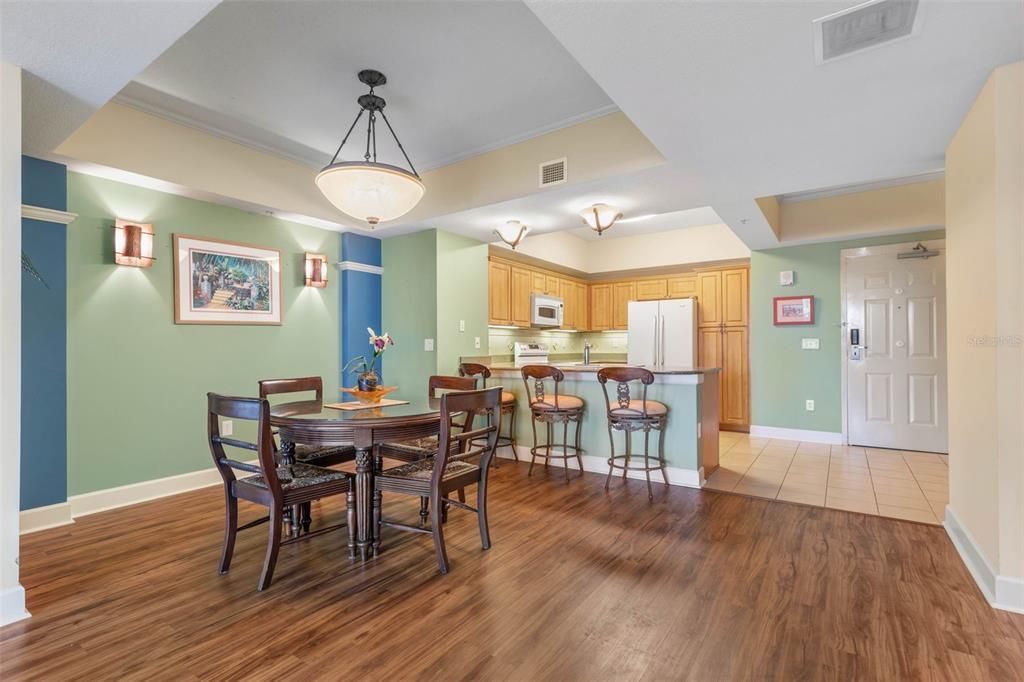 На продажу: $599,000 (3 спален, 3 ванн, 1676 Квадратных фут)