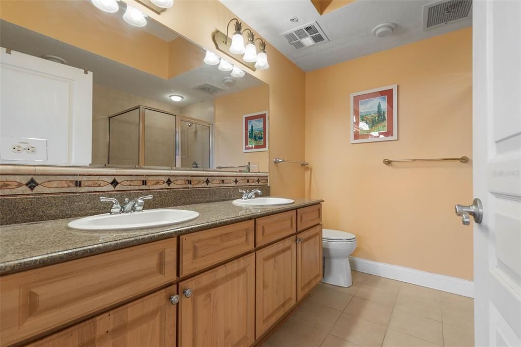 На продажу: $599,000 (3 спален, 3 ванн, 1676 Квадратных фут)