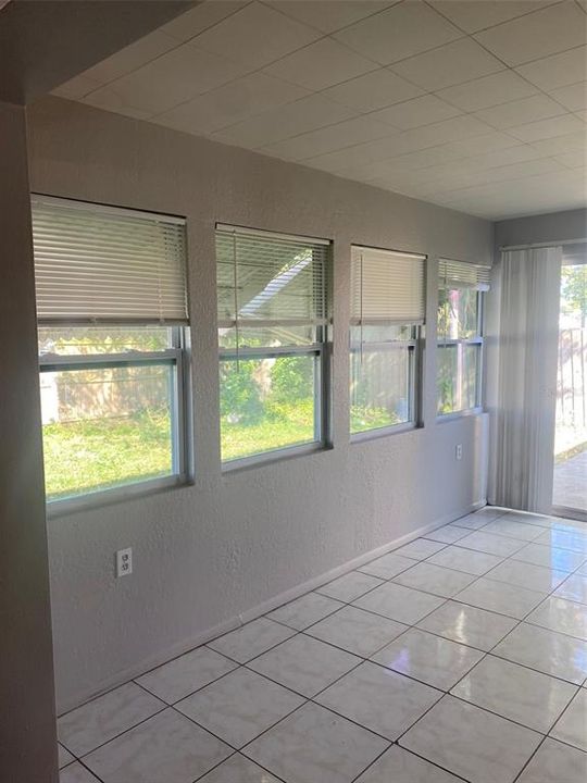 En Renta: $1,650 (2 camas, 2 baños, 1018 Pies cuadrados)