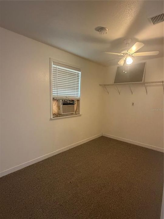 For Rent: $2,700 (4 beds, 2 baths, 1940 Square Feet)