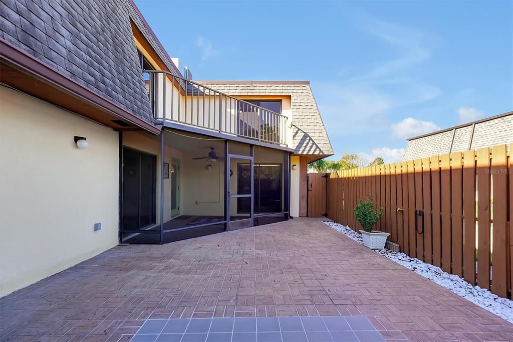 For Sale: $365,900 (3 beds, 2 baths, 1736 Square Feet)