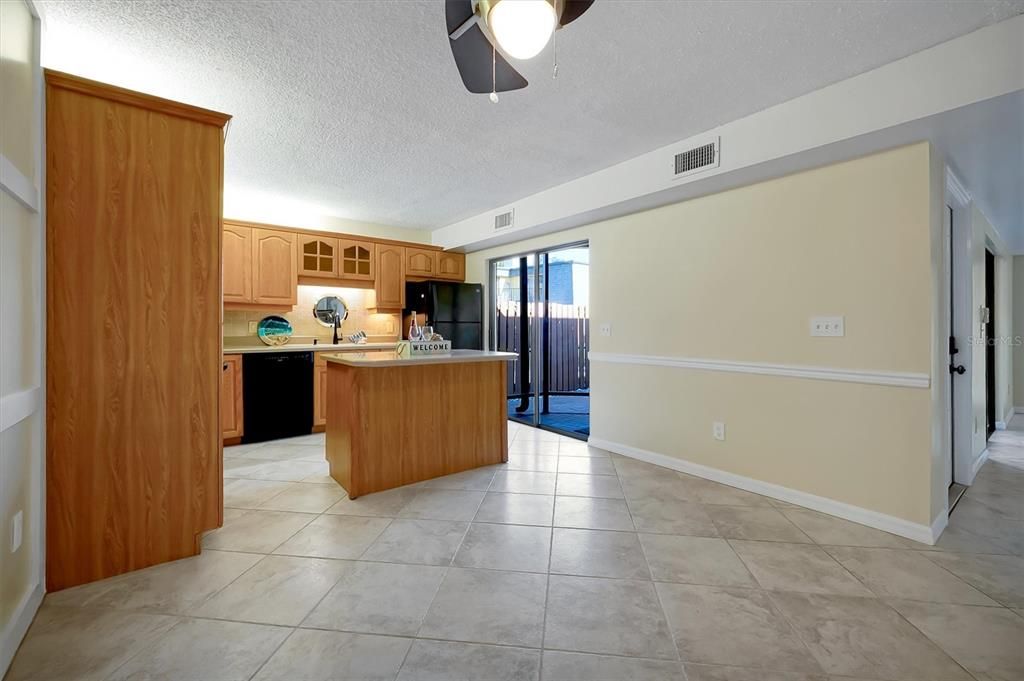 For Sale: $365,900 (3 beds, 2 baths, 1736 Square Feet)