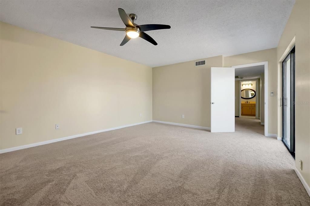 For Sale: $365,900 (3 beds, 2 baths, 1736 Square Feet)