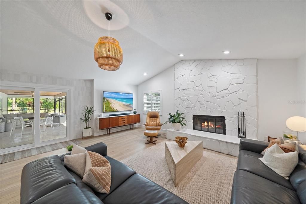 For Sale: $849,900 (3 beds, 2 baths, 2597 Square Feet)