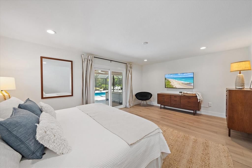 For Sale: $849,900 (3 beds, 2 baths, 2597 Square Feet)