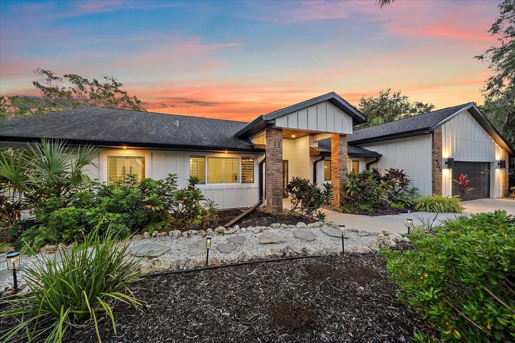 For Sale: $849,900 (3 beds, 2 baths, 2597 Square Feet)