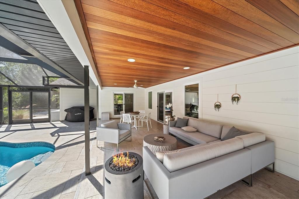 For Sale: $849,900 (3 beds, 2 baths, 2597 Square Feet)