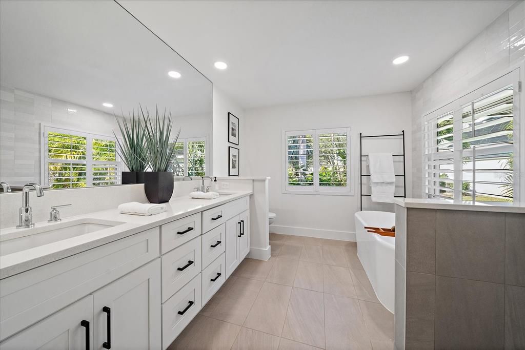 For Sale: $849,900 (3 beds, 2 baths, 2597 Square Feet)