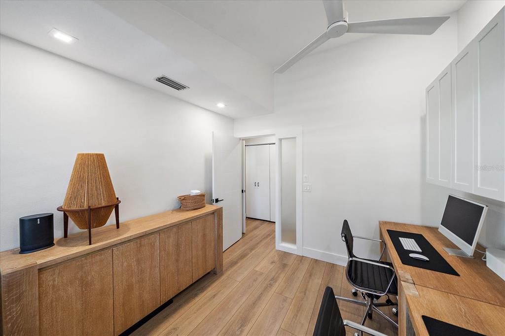 For Sale: $849,900 (3 beds, 2 baths, 2597 Square Feet)