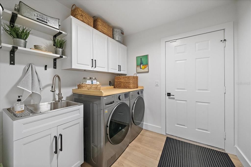 For Sale: $849,900 (3 beds, 2 baths, 2597 Square Feet)