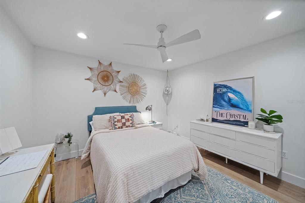 For Sale: $849,900 (3 beds, 2 baths, 2597 Square Feet)