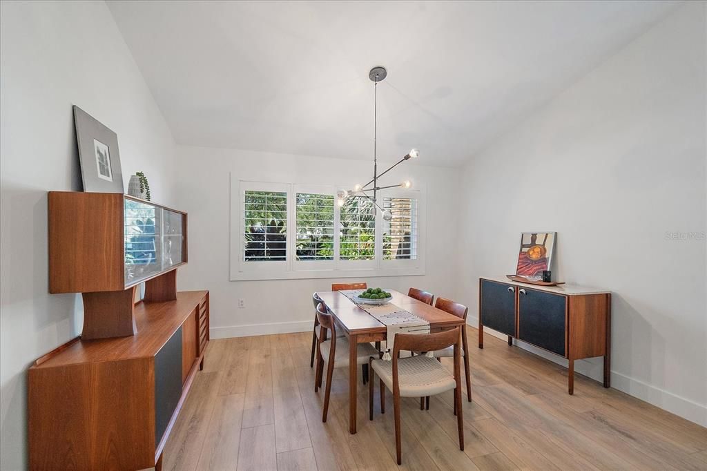 For Sale: $849,900 (3 beds, 2 baths, 2597 Square Feet)