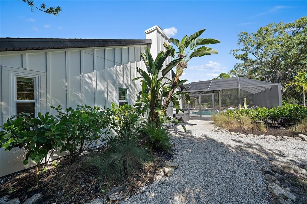 For Sale: $849,900 (3 beds, 2 baths, 2597 Square Feet)