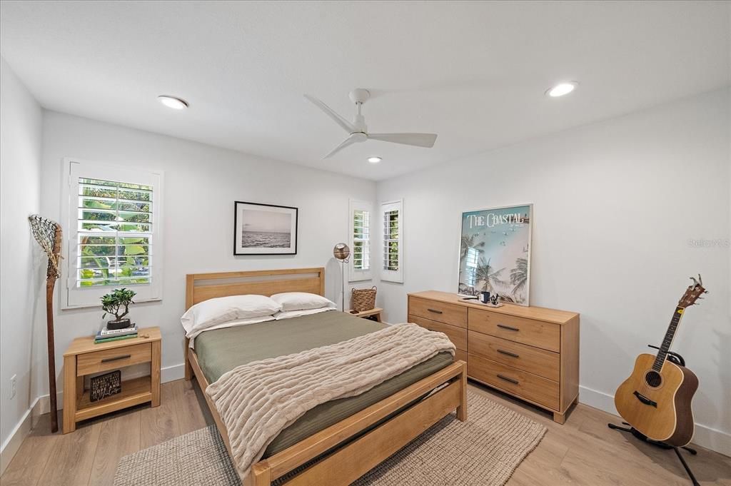 For Sale: $849,900 (3 beds, 2 baths, 2597 Square Feet)