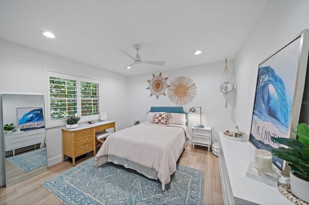 For Sale: $849,900 (3 beds, 2 baths, 2597 Square Feet)