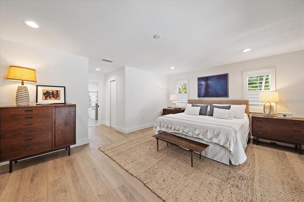 For Sale: $849,900 (3 beds, 2 baths, 2597 Square Feet)