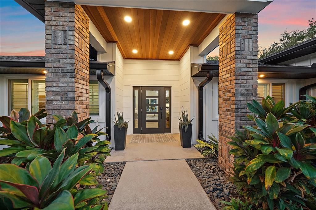 For Sale: $849,900 (3 beds, 2 baths, 2597 Square Feet)