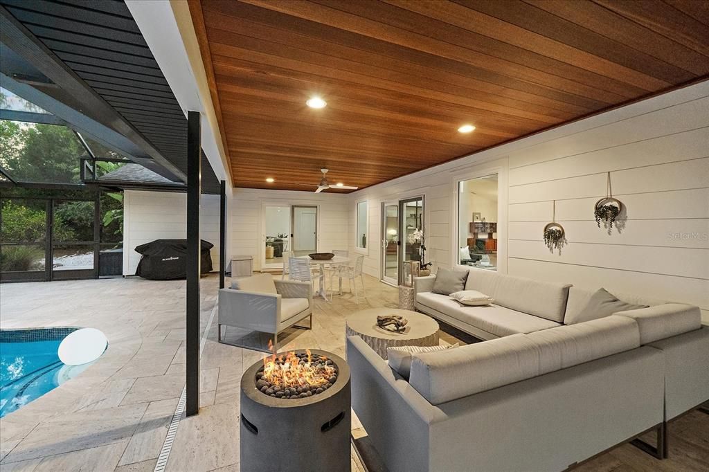 For Sale: $849,900 (3 beds, 2 baths, 2597 Square Feet)