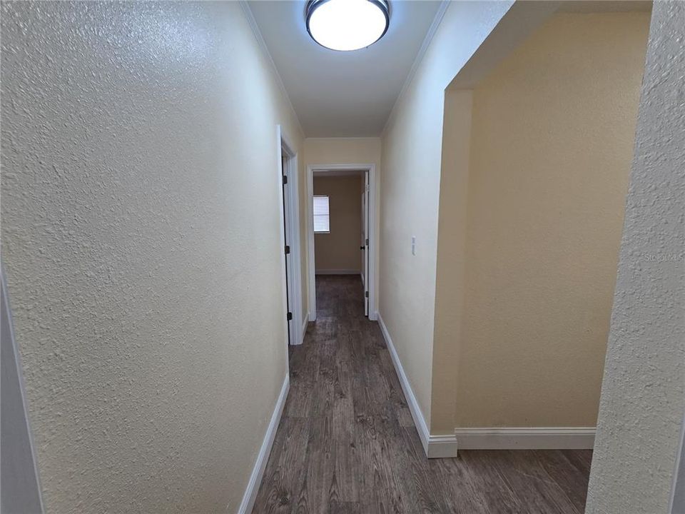 На продажу: $350,000 (4 спален, 2 ванн, 1760 Квадратных фут)