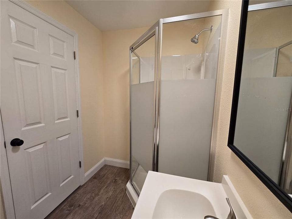 На продажу: $350,000 (4 спален, 2 ванн, 1760 Квадратных фут)