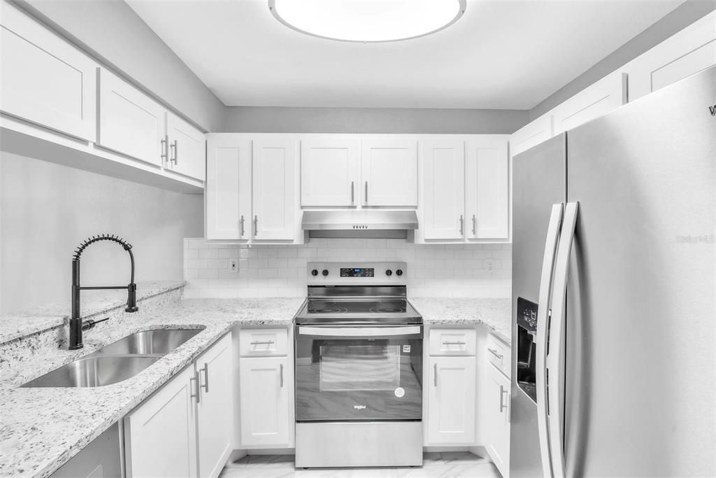 For Rent: $1,650 (2 beds, 2 baths, 964 Square Feet)