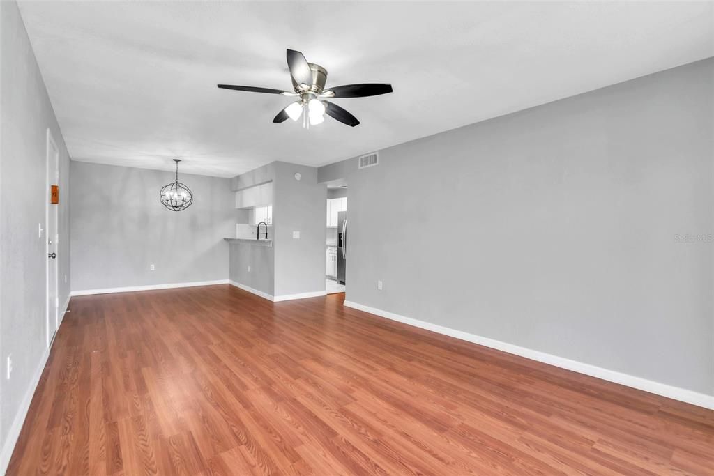 For Rent: $1,650 (2 beds, 2 baths, 964 Square Feet)