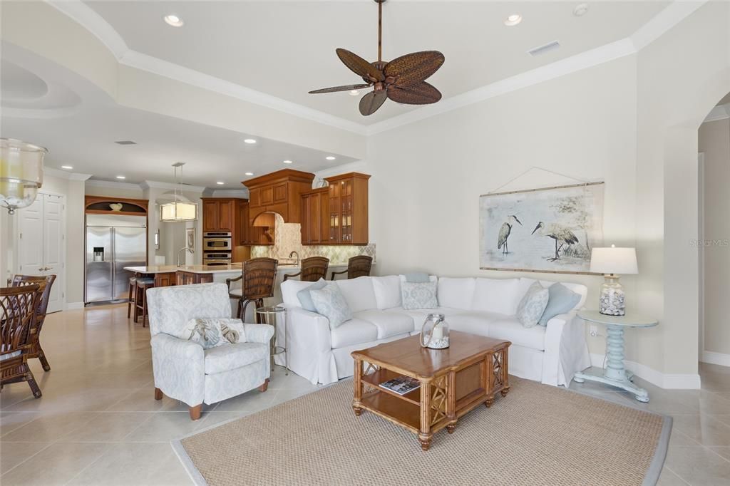 На продажу: $2,275,000 (4 спален, 3 ванн, 3957 Квадратных фут)