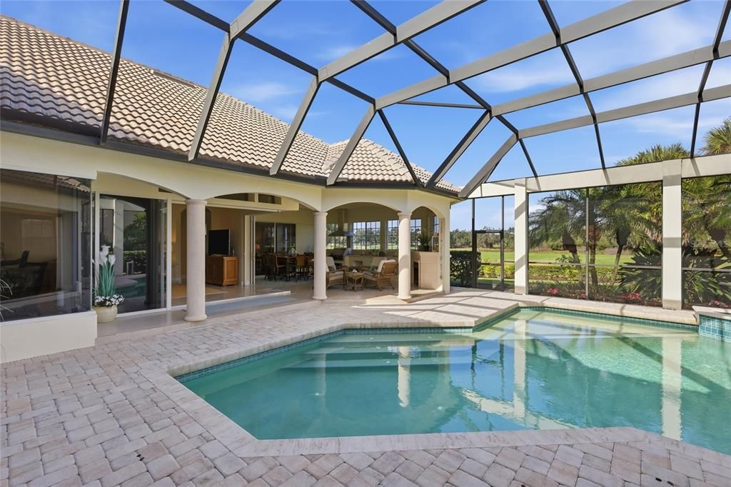 На продажу: $2,275,000 (4 спален, 3 ванн, 3957 Квадратных фут)