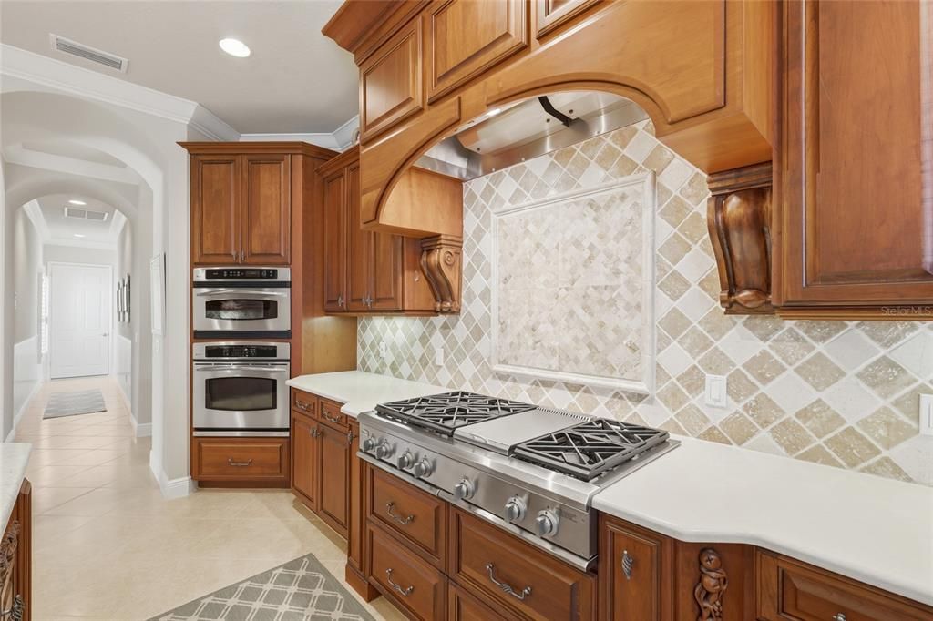 На продажу: $2,275,000 (4 спален, 3 ванн, 3957 Квадратных фут)