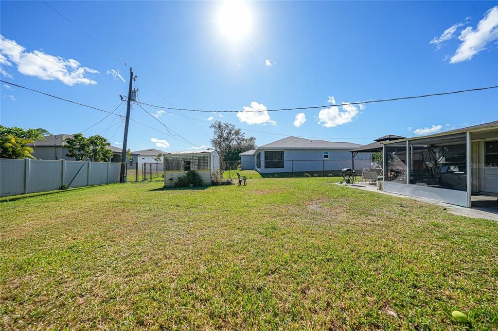 For Sale: $217,500 (2 beds, 2 baths, 1165 Square Feet)