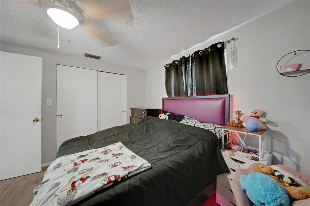 For Sale: $217,500 (2 beds, 2 baths, 1165 Square Feet)