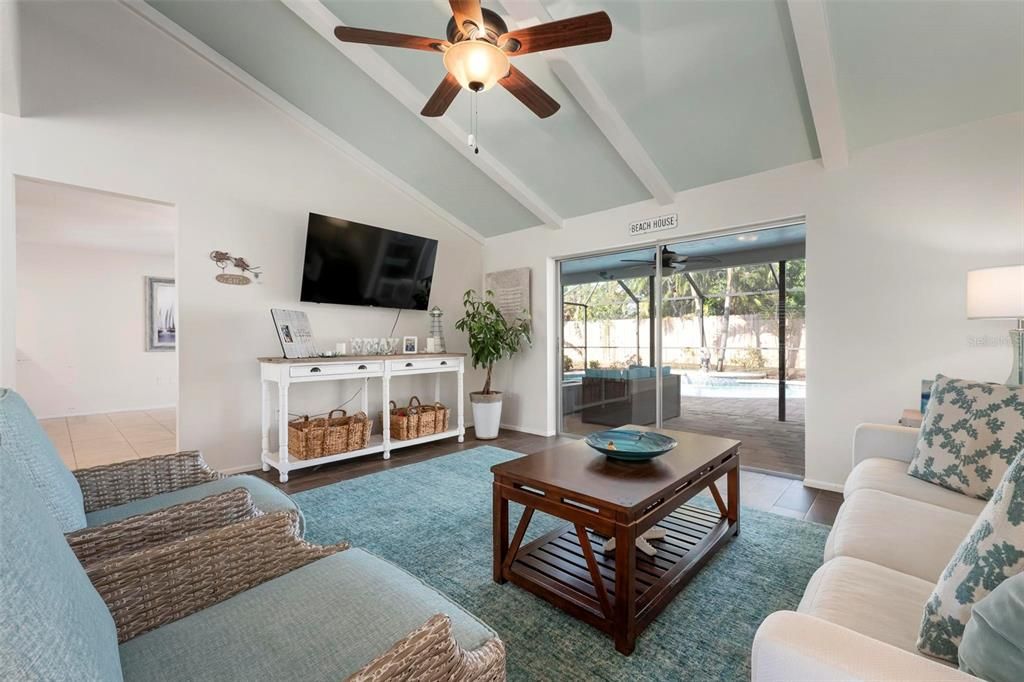 For Rent: $3,450 (3 beds, 2 baths, 1629 Square Feet)