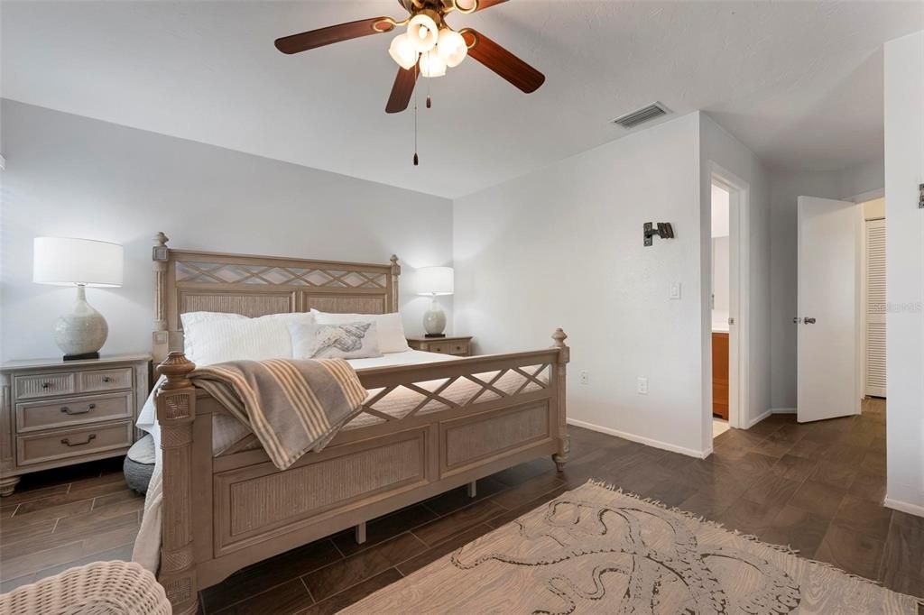 For Rent: $3,450 (3 beds, 2 baths, 1629 Square Feet)