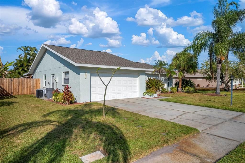 For Rent: $3,450 (3 beds, 2 baths, 1629 Square Feet)