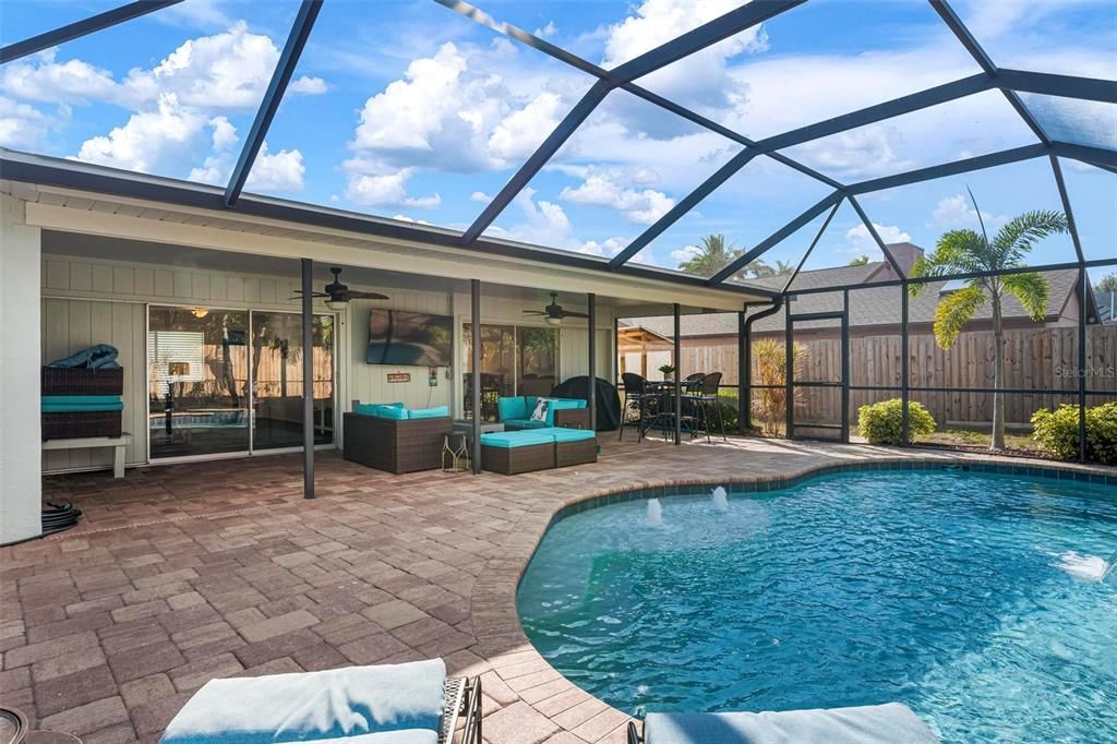 For Rent: $3,450 (3 beds, 2 baths, 1629 Square Feet)