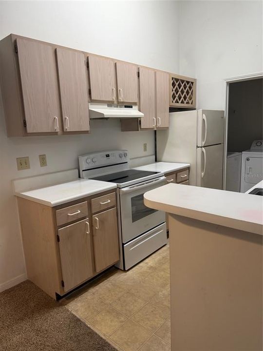 For Rent: $1,550 (2 beds, 2 baths, 899 Square Feet)