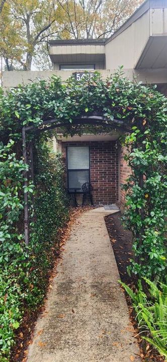 For Rent: $1,450 (2 beds, 2 baths, 1057 Square Feet)