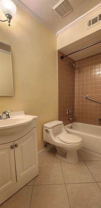 For Rent: $1,450 (2 beds, 2 baths, 1057 Square Feet)