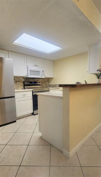 For Rent: $1,450 (2 beds, 2 baths, 1057 Square Feet)