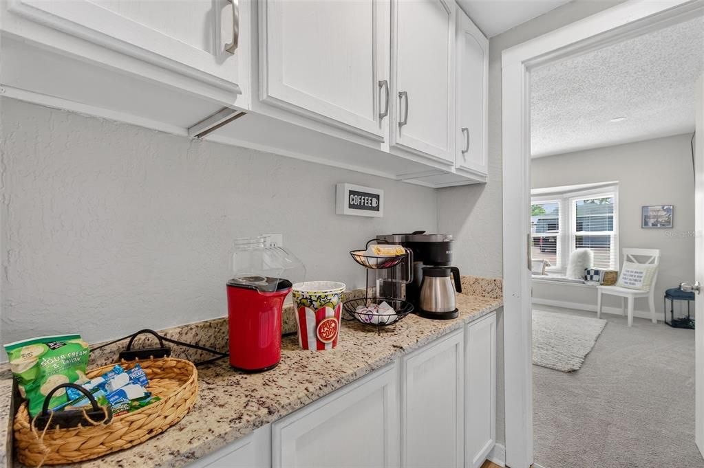 En Venta: $495,000 (3 camas, 3 baños, 1643 Pies cuadrados)