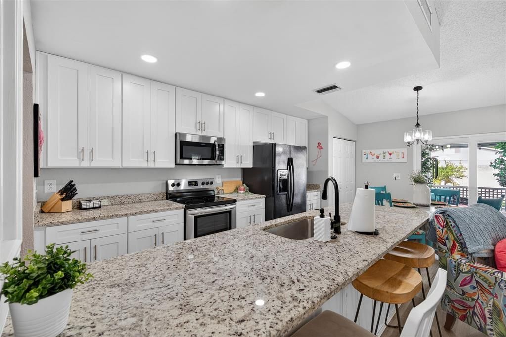 En Venta: $495,000 (3 camas, 3 baños, 1643 Pies cuadrados)