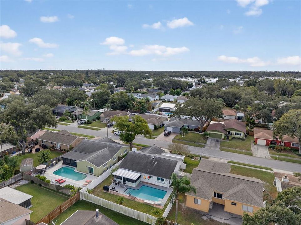 En Venta: $495,000 (3 camas, 3 baños, 1643 Pies cuadrados)