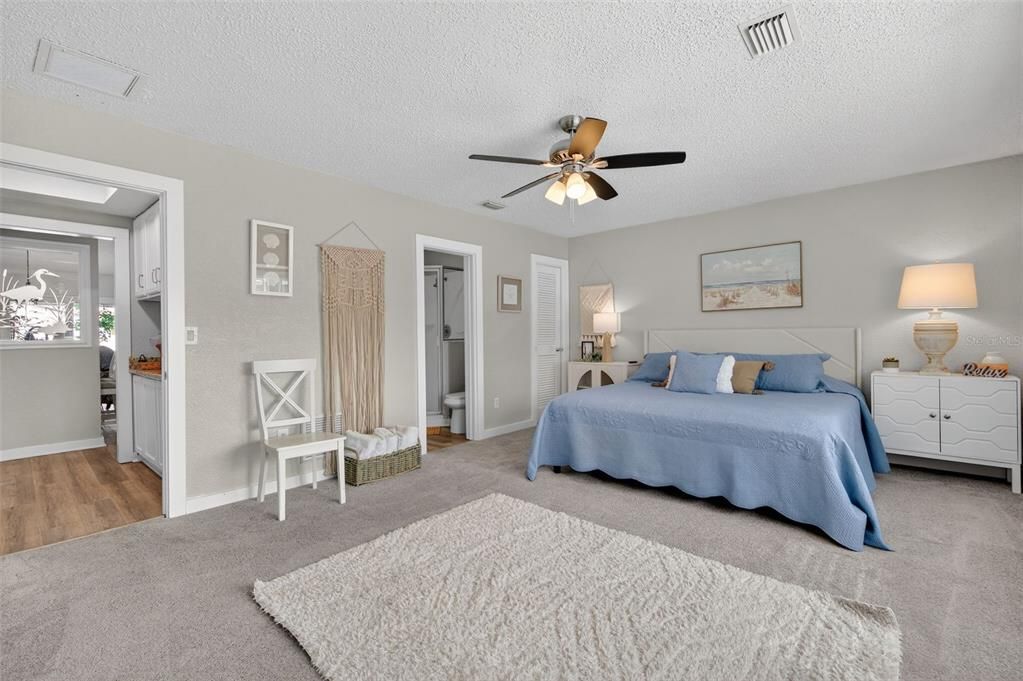 En Venta: $495,000 (3 camas, 3 baños, 1643 Pies cuadrados)