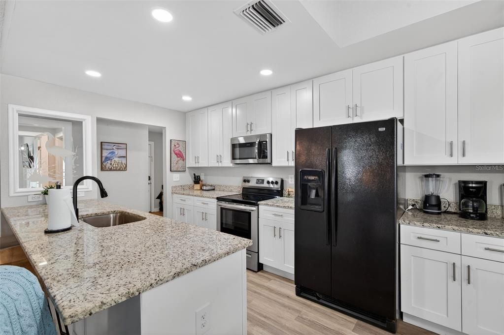 En Venta: $495,000 (3 camas, 3 baños, 1643 Pies cuadrados)