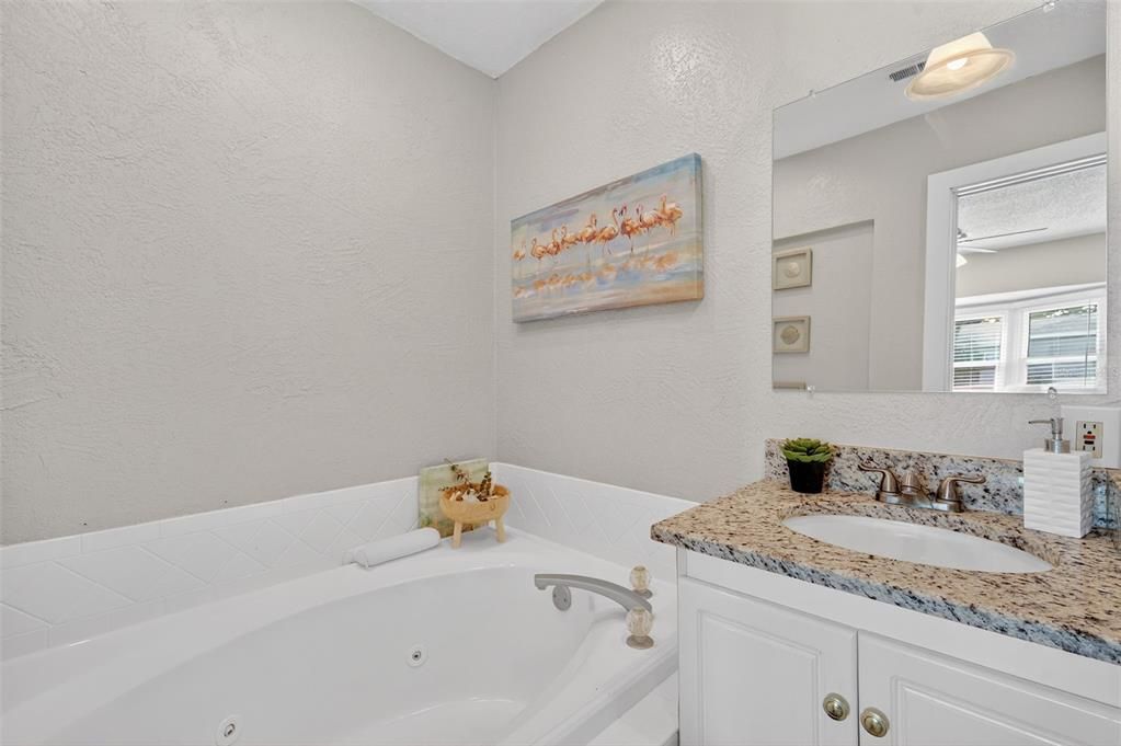 En Venta: $495,000 (3 camas, 3 baños, 1643 Pies cuadrados)