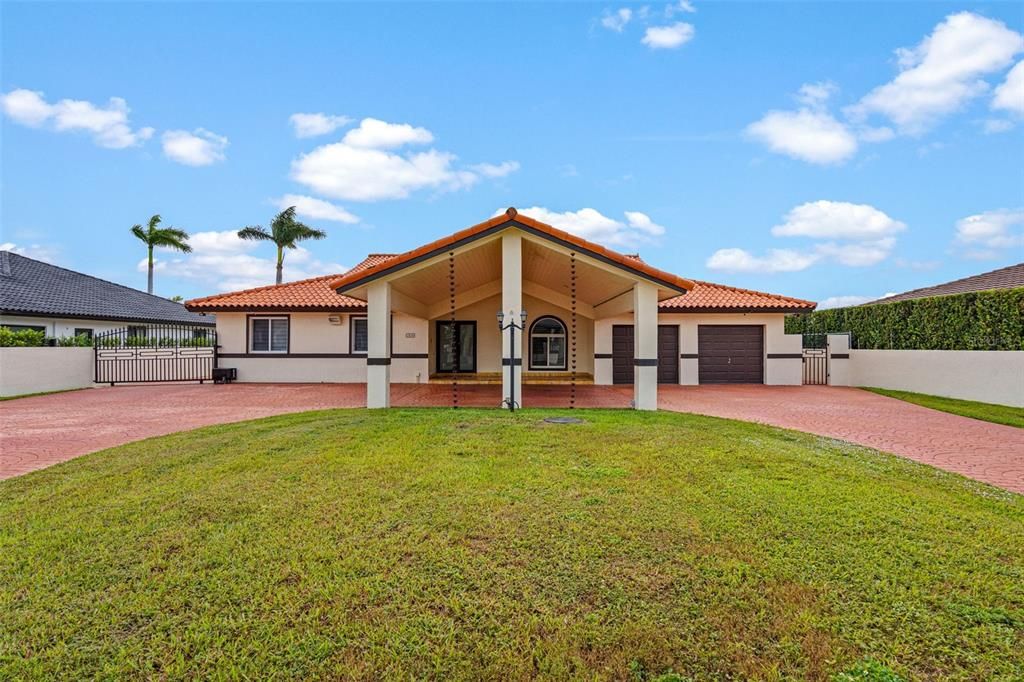 На продажу: $1,395,000 (5 спален, 4 ванн, 3263 Квадратных фут)